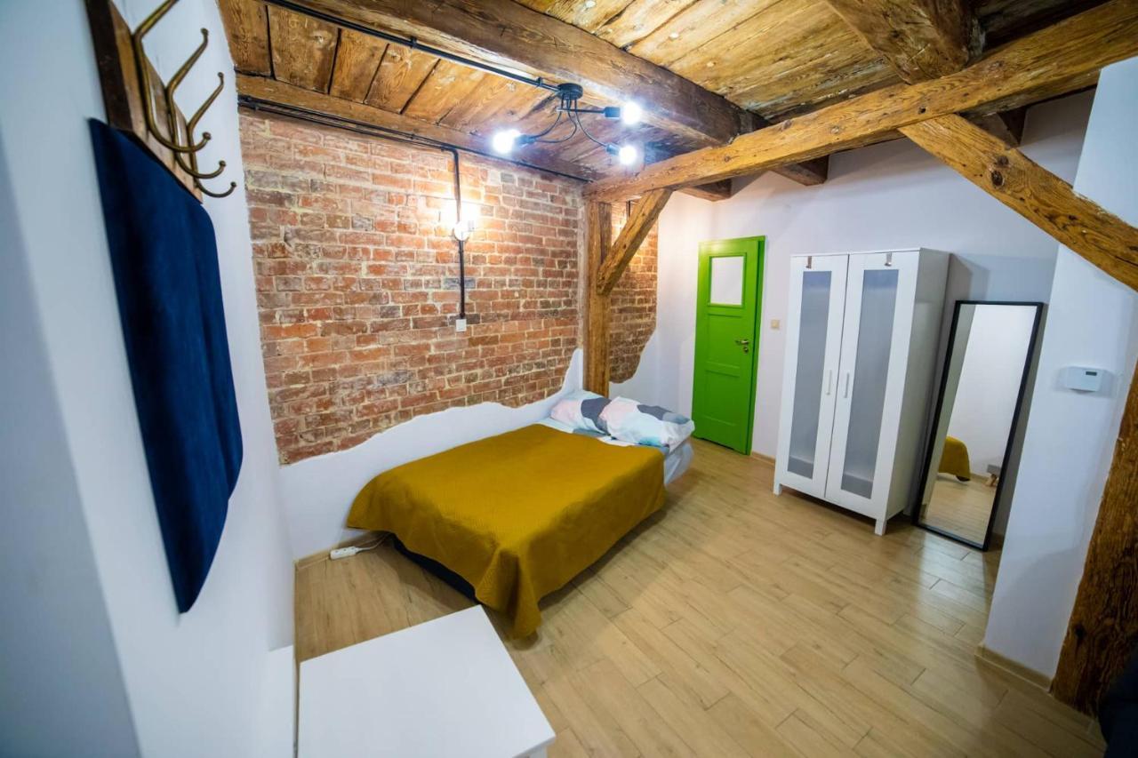 Pokoje Sw. Jakuba Apartment Torun Luaran gambar